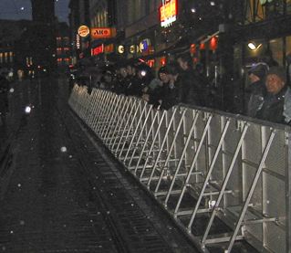 Feb 2009 Tom Cruise greets Dutch fans over Mojo Barriers at film premiere