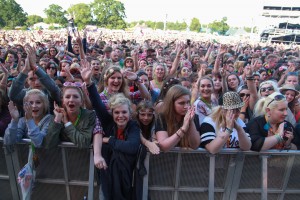 Mojo Barriers, crowd safety at  V Festival